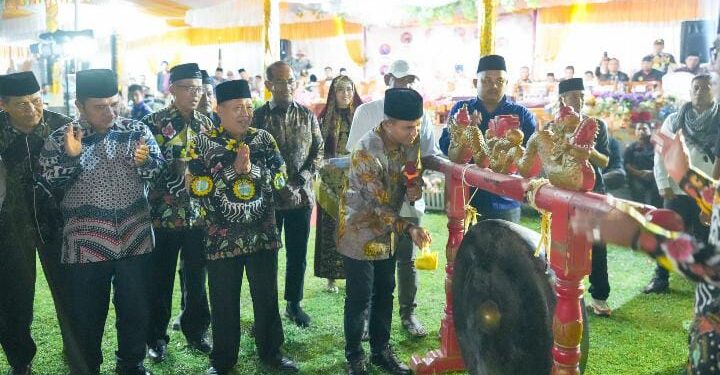 Bupati Solok Buka MUBES-SAS XXIV dan Konferensi IPPSA XXXIII