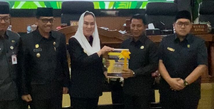DPRD Natuna Gelar Rapat Paripurna, Bupati Cen Sui Lan Sampaikan LKPJ Tahun Anggaran 2025
