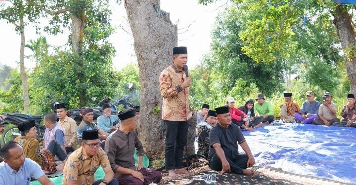 Bupati Solok Hadiri Tradisi Bakaua Lindang di Guguak Runciang Sirukam
