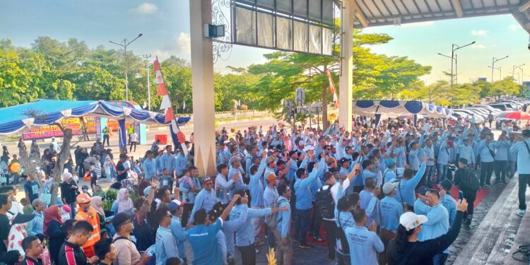 Rayakan May Day 2026, Wabup Rocky Tegaskan Komitmen: Jangan Sampai Buruh di Karimun Ditindas