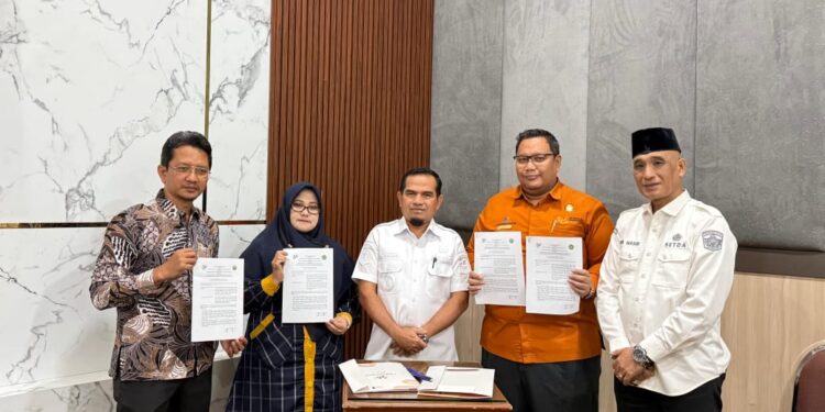 Penandatanganan Nota Kesepahaman BPS Kabupaten Solok dengan STAI Solok Nan Indah dan STIE El Hakim Solok