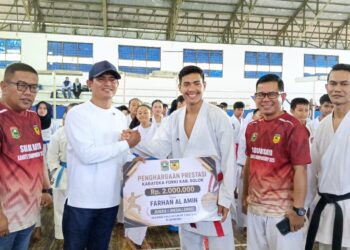 Bupati Solok Berikan Motivasi kepada Atlet FORKI Kabupaten Solok Jelang PORPROV 2026