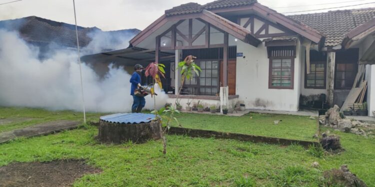 Cegah DBD, PT TIMAH Gencarkan Fogging di Fasilitas Umum