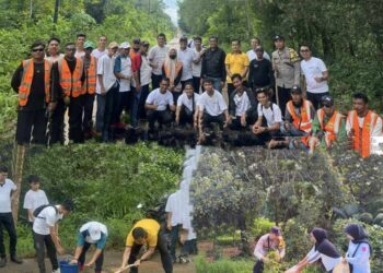 Polsek Singkep Barat Bersama Kejari Lingga, Forkopimcam dan Masyarakat Gelar Gotong Royong Jumat Bersih