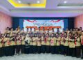 Wakil Bupati Solok Kukuhkan Pengurus Saka Pramuka Rintisan Yogaswara KPU Kabupaten Solok dan Lantik Adhiyasta Pemilu