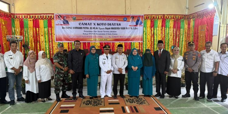 Serah Terima Jabatan Camat Dan Pelantikan Ketua TP-PKK Kec X koto Di Atas, Pondasi yang telah di bagun akan terus tingkatkan