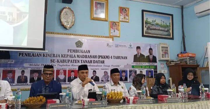 Kakankemenag Tanah Datar Memimpin Langsung Pembukaan Penilaian Kinerja Kepala Sekolah (PPKM) 4 Tahunan Se-kabupaten Tanah Datar
