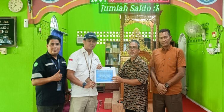 PT TIMAH Dukung Kenyamanan Ibadah Masyarakat Lewat Bantuan untuk Masjid Nur Hidayah Karimun