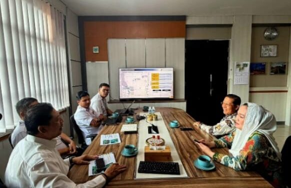 Bupati Cen Sui Lan Kejar Tuntas Jalan Segeram, Kendala AMDAL Dikebut