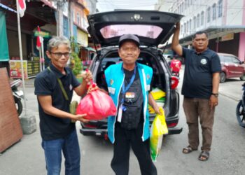 IWO Karimun Salurkan Paket Sembako untuk Warga Kurang Mampu